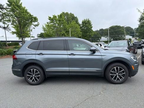 Used 2021 Volkswagen Tiguan SE FWD image 6