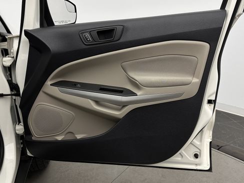 Used 2020 Ford EcoSport S image 31