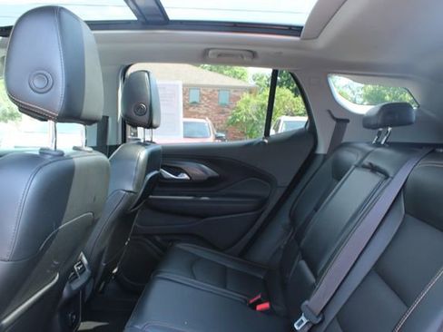 Used 2018 GMC Terrain SLT w/ Preferred Package FWD image 32