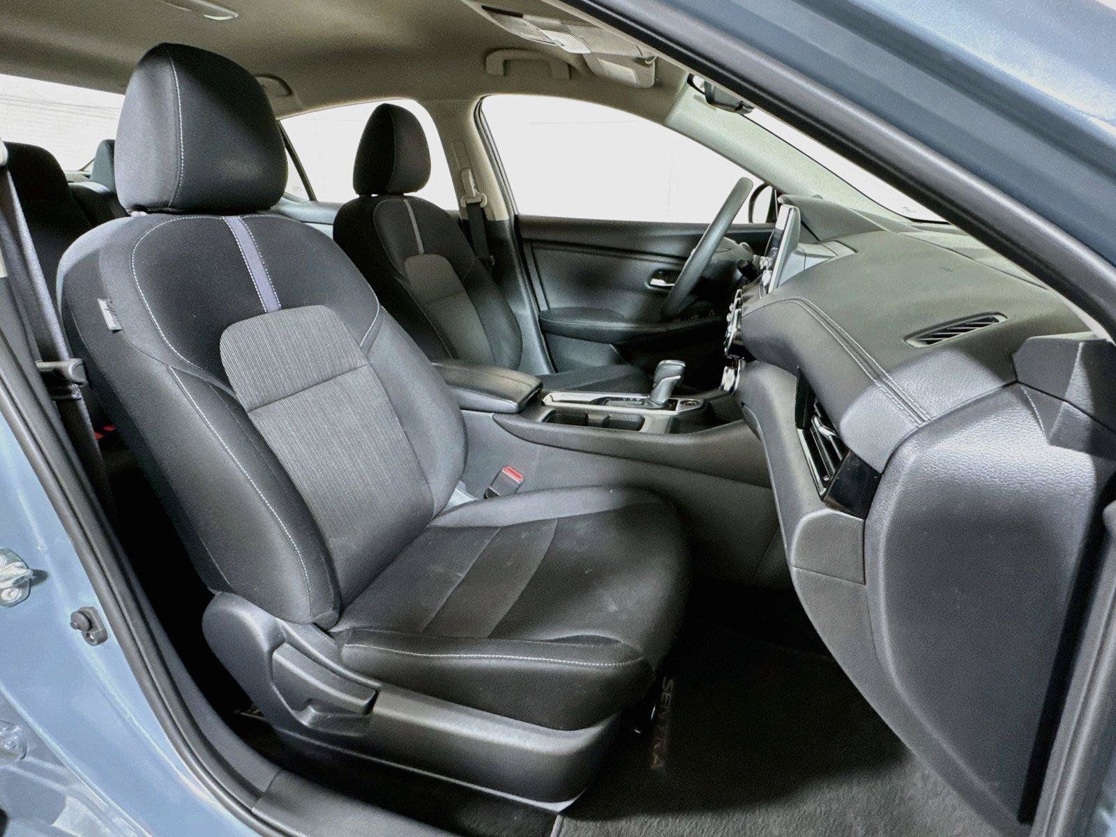 Used 2025 Nissan Sentra SV FWD image 24