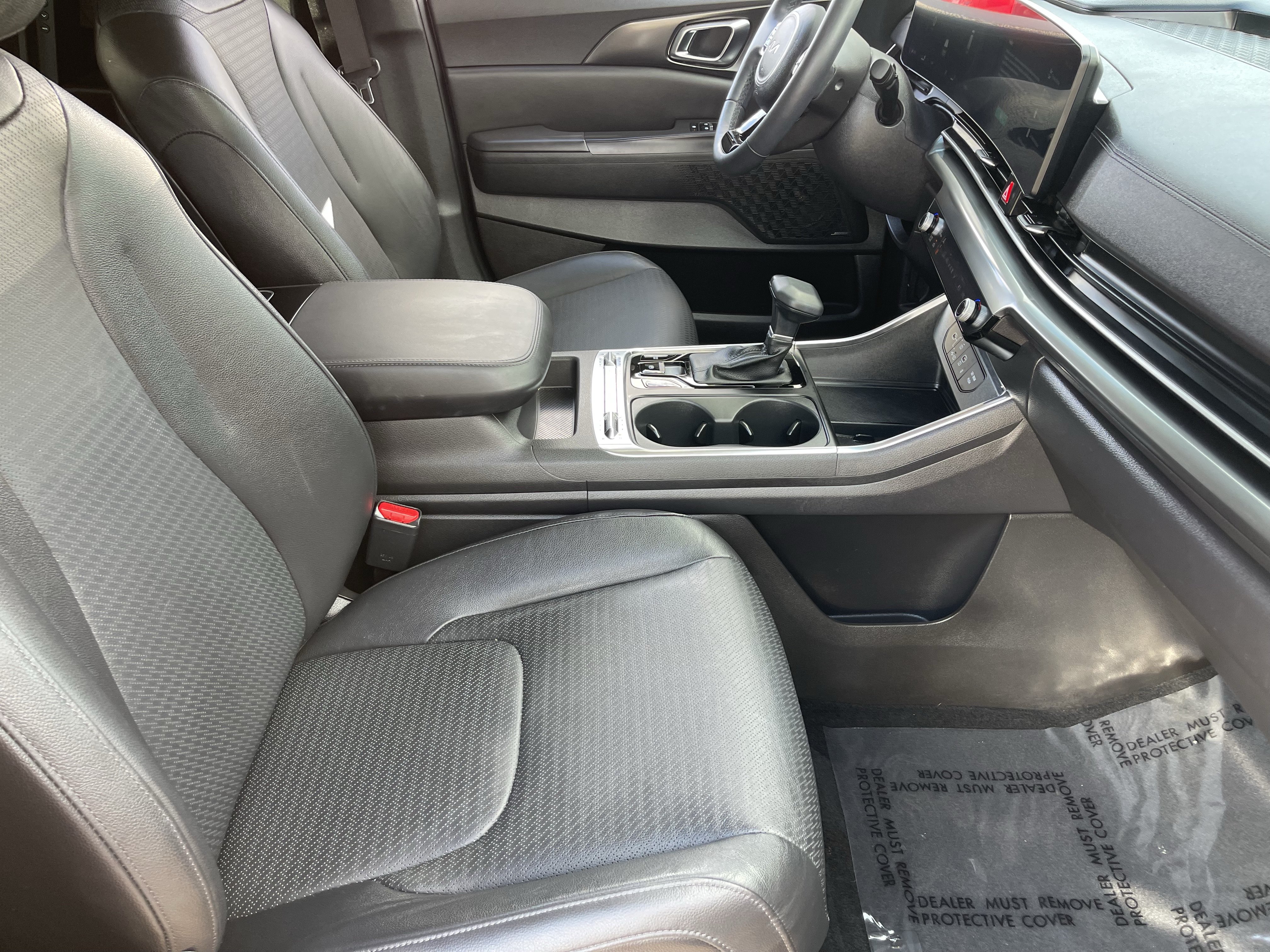Certified 2025 Kia Carnival SX Prestige FWD image 11