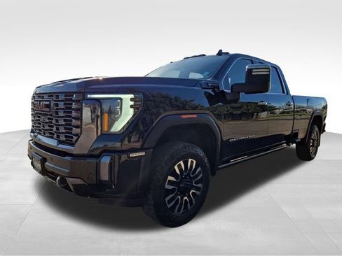 Used 2024 GMC Sierra 3500 Denali Ultimate AWD/4WD image 5