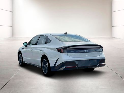 New 2026 Hyundai Sonata SEL FWD image 5