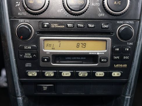 Used 2003 Lexus IS 300 w/ Power & Leather Pkg RWD image 32