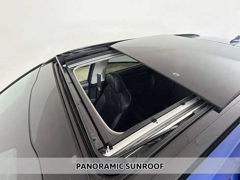 Used 2023 Kia Sorento S w/ Panoramic Sunroof Package FWD image 4