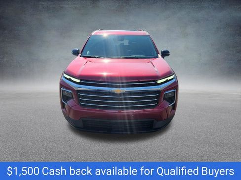New 2026 Chevrolet Traverse LT w/ Sun and Wheel Package FWD image 2