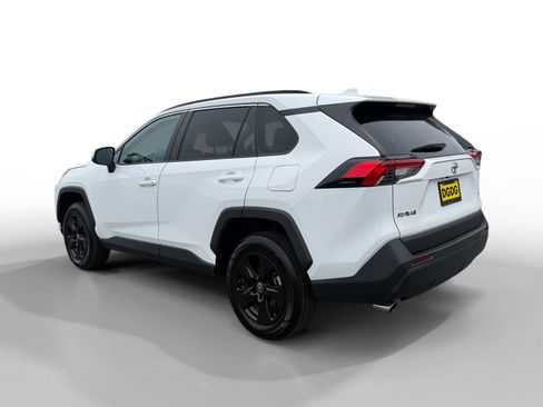 Used 2025 Toyota RAV4 XLE FWD image 3