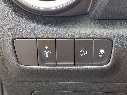 Used 2023 Hyundai Kona SEL w/ Convenience Package FWD image 17