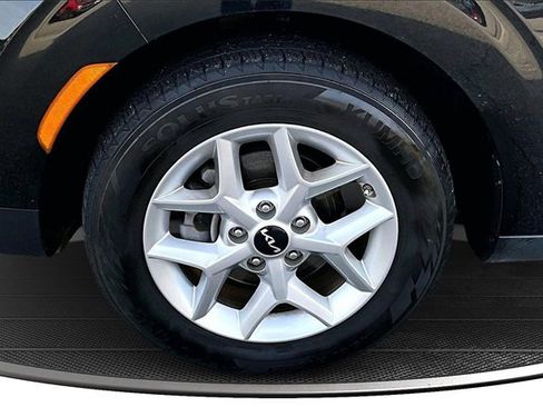 Used 2024 Kia Soul LX w/ Option Group 015 image 32