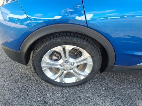 Used 2021 Chevrolet Bolt LT FWD image 29