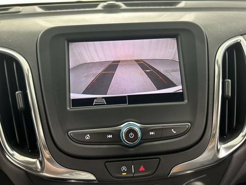 Used 2024 Chevrolet Equinox LT AWD/4WD image 15