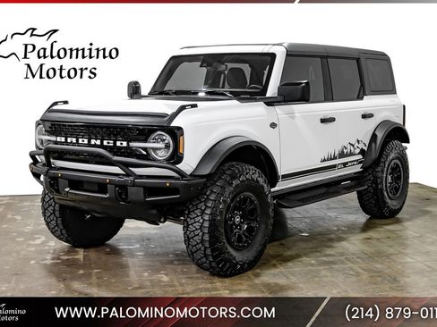 Used 2023 Ford Bronco Wildtrak AWD/4WD image 1