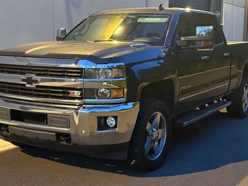 Used 2016 Chevrolet Silverado 2500 LTZ w/ Duramax Plus Package AWD/4WD image 7