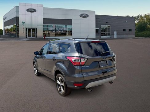 Used 2017 Ford Escape SE w/ Equipment Group 201A AWD/4WD image 7
