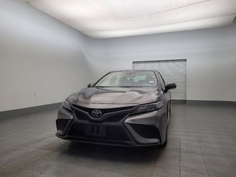 Used 2022 Toyota Camry SE image 15