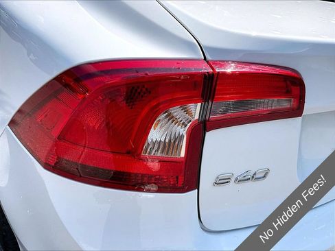 Used 2017 Volvo S60 T5 Dynamic AWD/4WD image 27
