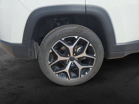 Used 2025 Jeep Compass Limited AWD/4WD image 12