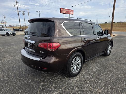 Used 2017 INFINITI QX80 4WD w/ Driver Assistance Package image 7