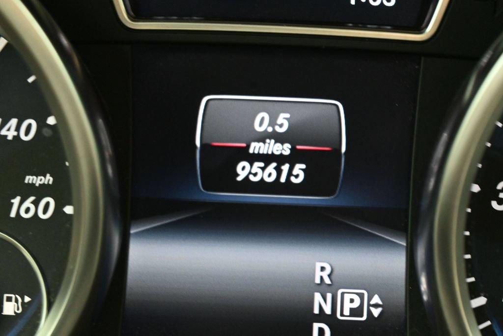 Used 2014 Mercedes-Benz GL 450 4MATIC image 18