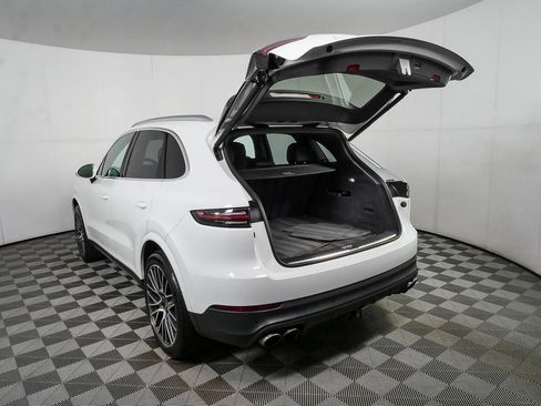 Certified 2019 Porsche Cayenne S AWD/4WD image 35