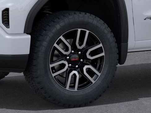 New 2026 GMC Sierra 1500 AT4 w/ Technology Package image 9