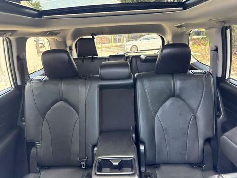 Used 2024 Toyota Grand Highlander AWD image 54