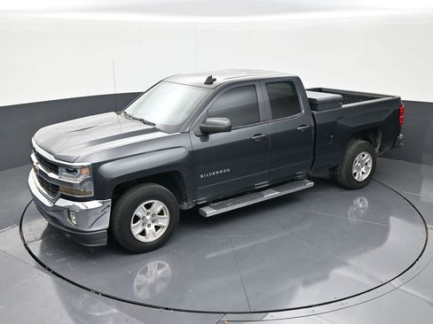 Used 2017 Chevrolet Silverado 1500 LT w/ All Star Edition image 12