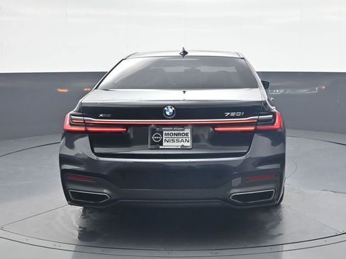Used 2021 BMW 750i xDrive w/ Executive Package image 7