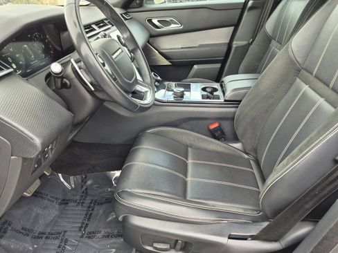 Used 2019 Land Rover Range Rover Velar R-Dynamic SE AWD/4WD image 16