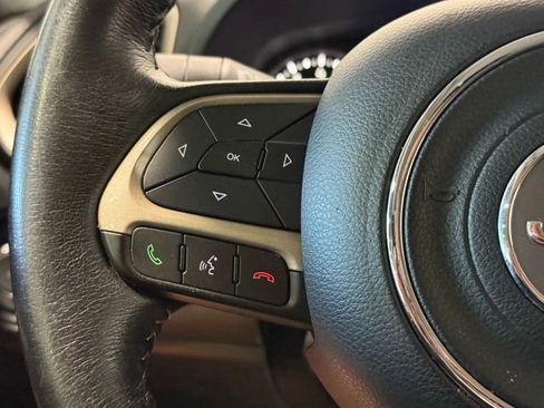 Used 2017 Jeep Renegade Trailhawk image 15