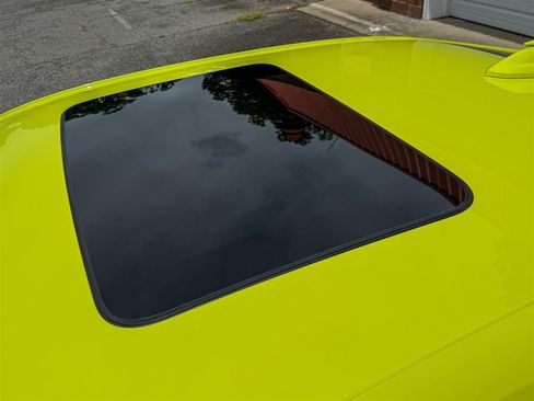 Used 2021 Chevrolet Camaro SS RWD image 21