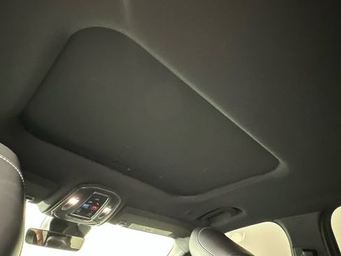 Certified 2025 Jeep Grand Cherokee Altitude AWD/4WD image 20