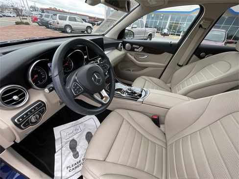 Used 2019 Mercedes-Benz GLC 300 image 17