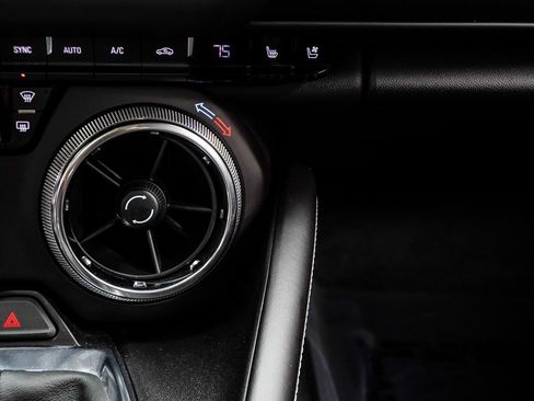 Used 2017 Chevrolet Camaro SS image 21