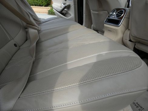 Used 2014 Mercedes-Benz S 550 Sedan image 43