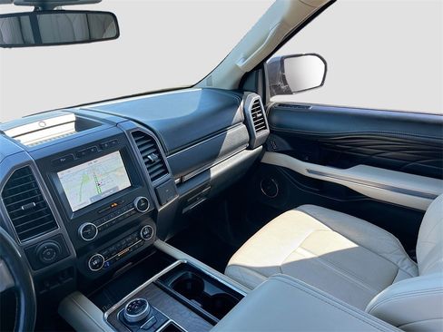 Used 2020 Ford Expedition Platinum image 25