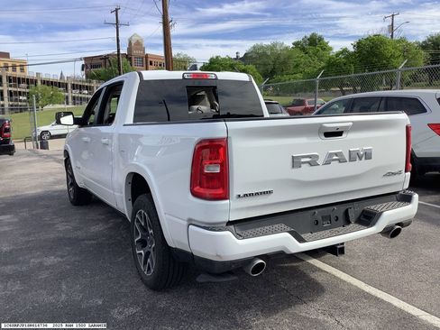 Used 2025 RAM 1500 Laramie image 4