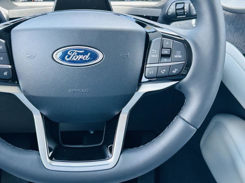 New 2026 Ford Explorer Platinum AWD/4WD image 26