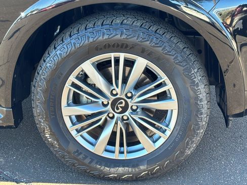 Used 2022 INFINITI QX80 Luxe image 10