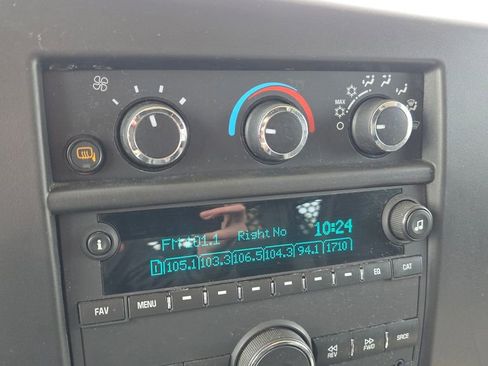 Used 2024 Chevrolet Express 2500 w/ Driver Convenience Package RWD image 17