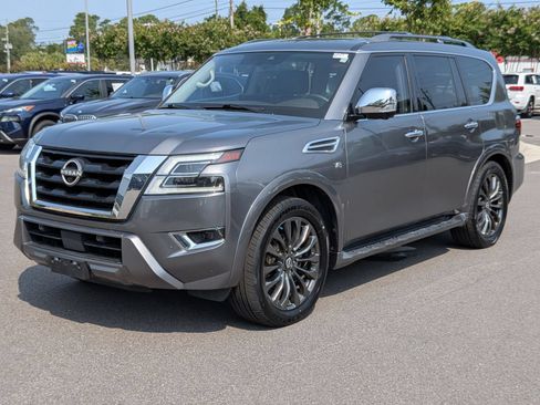 Used 2022 Nissan Armada Platinum w/ Captain's Chairs Package RWD image 7