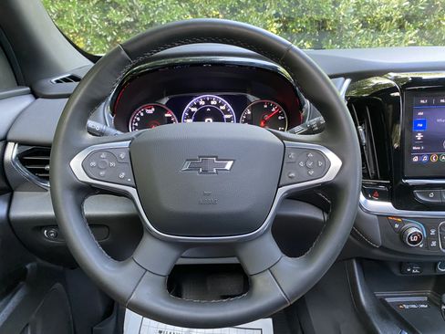 Used 2023 Chevrolet Traverse Premier w/ Redline Edition FWD image 17
