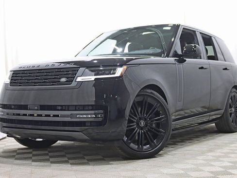 Used 2025 Land Rover Range Rover SE image 6