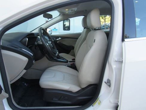 Used 2016 Ford Focus Electric Hatchback image 12