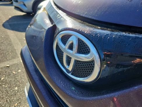 Used 2016 Toyota RAV4 SE image 11