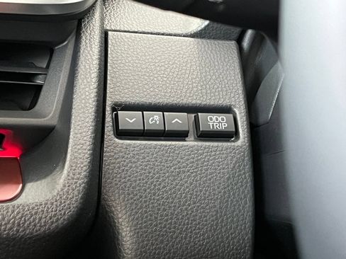 New 2026 Toyota Prius Plug-In Hybrid FWD image 32