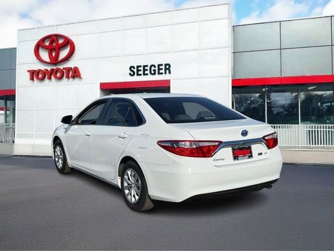 Used 2017 Toyota Camry LE image 7