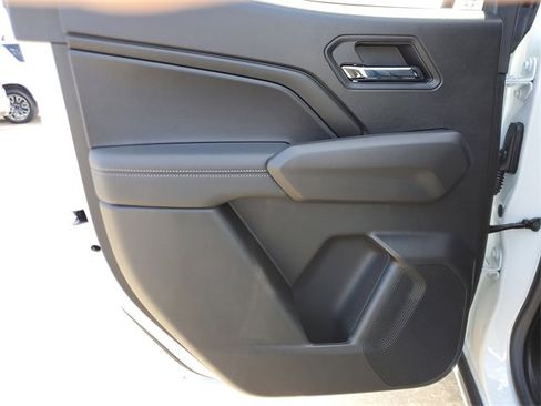 Used 2024 Chevrolet Colorado LT w/ LT Convenience Package II image 12