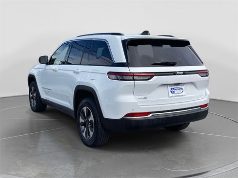 Used 2022 Jeep Grand Cherokee Limited 4xe image 37