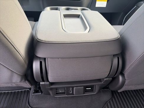 New 2026 GMC Sierra 1500 Elevation image 13